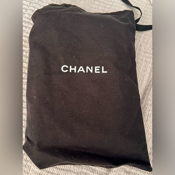 Authentic CHANEL Black Leather
Chanel Logo Long Wallet all inclusive!!!!!! - Picture 7 of 16